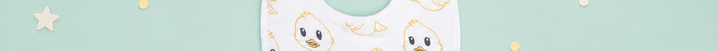 infant feeding bib with print