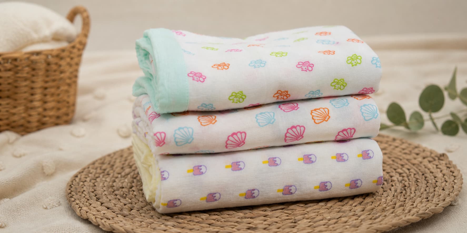 newborn gift hamper clothes