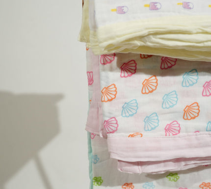Soft Cotton Muslin Baby Blanket with Seashell Print | Lightweight & Breathable Kids Blanket for Newborns and Toddlers