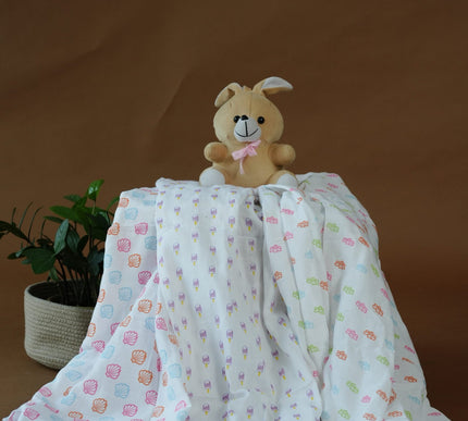 Cotton Muslin Kids Blanket with Honey Bee Print – Soft & Breathable Baby Blanket for Newborns & Toddlers