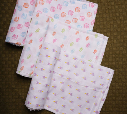 Set of 3 Soft Cotton Muslin Baby Swaddles | Lightweight, Breathable & Gentle Wraps