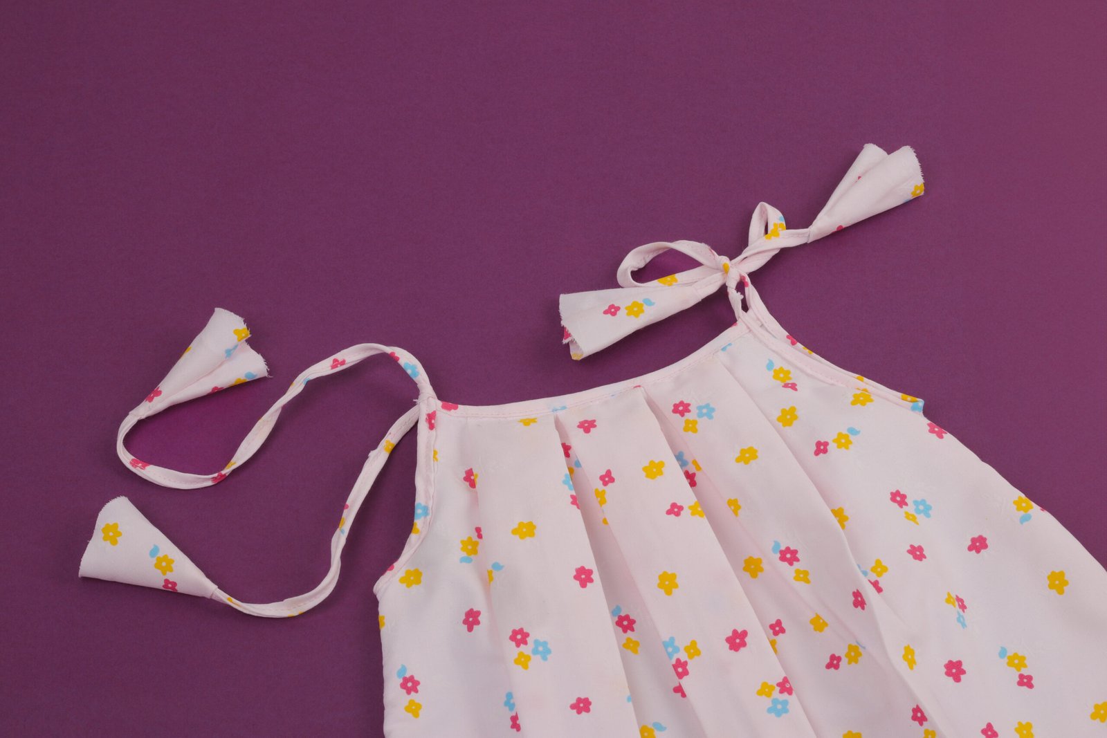 Elegant Floral Frock with Adjustable Shoulder Knot & Bloomers - Image 7